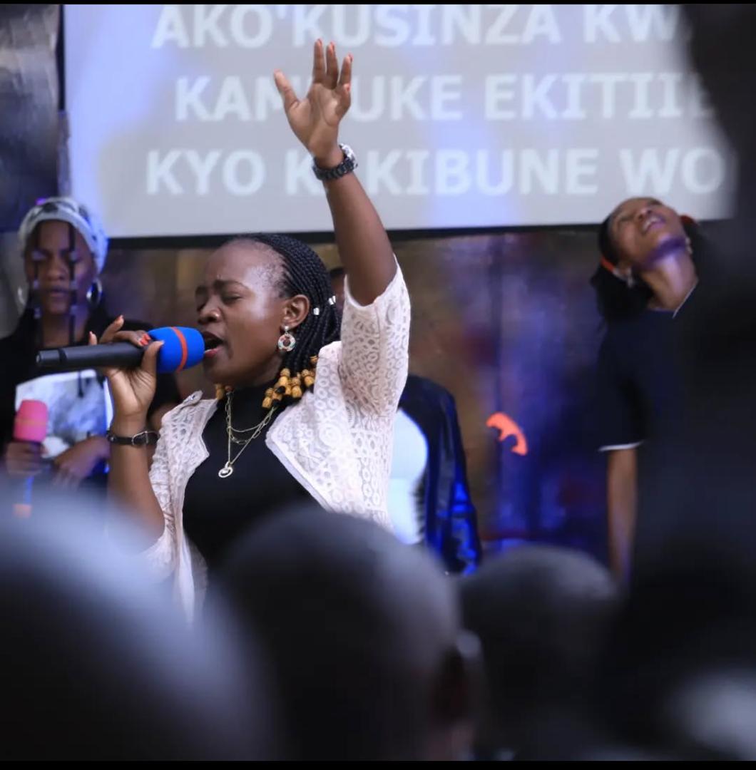 Maggie - worship lead at True Heart of Worship leading a worship session